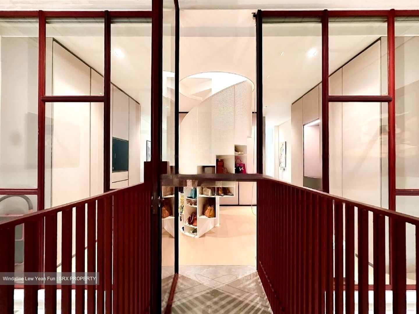 Leonie Hill (D9), Terrace #486130101